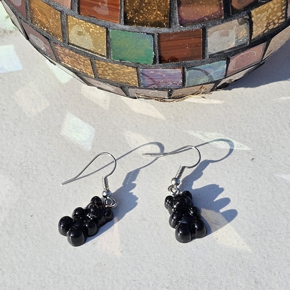 Y2K Gummy Bear Dangle Earrings Black - Picture 3 of 3